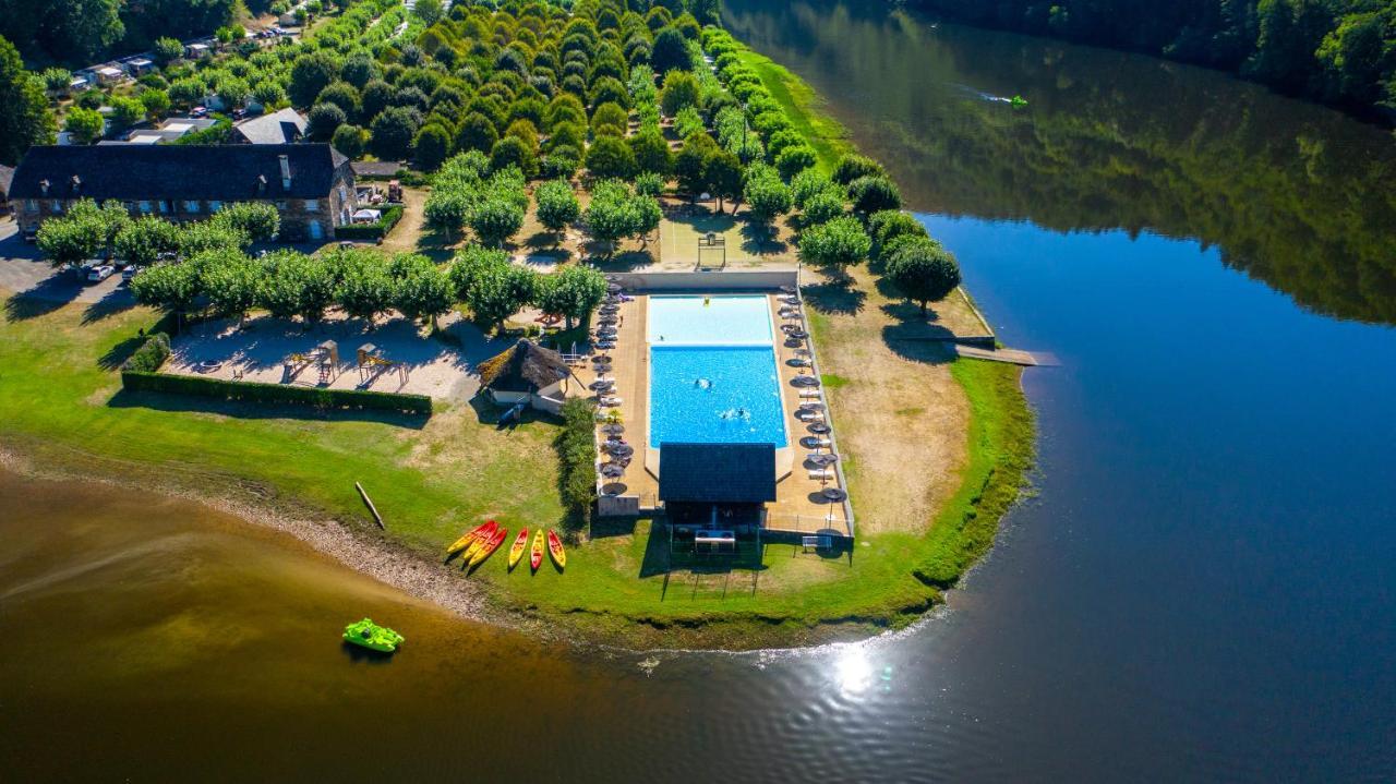 Camping Le Chateau Du Gibanel Saint-Martial-Entraygues Zewnętrze zdjęcie