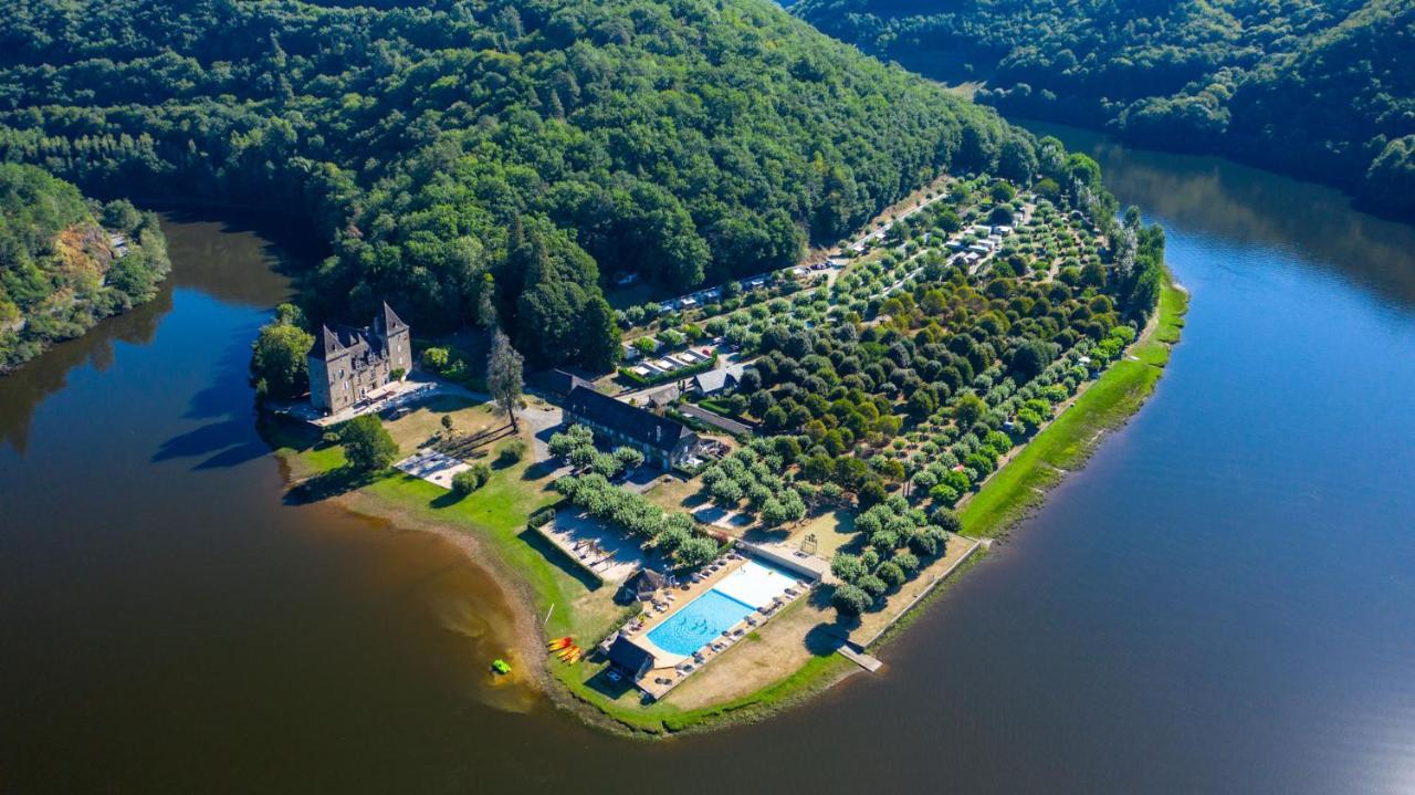 Camping Le Chateau Du Gibanel Saint-Martial-Entraygues Zewnętrze zdjęcie