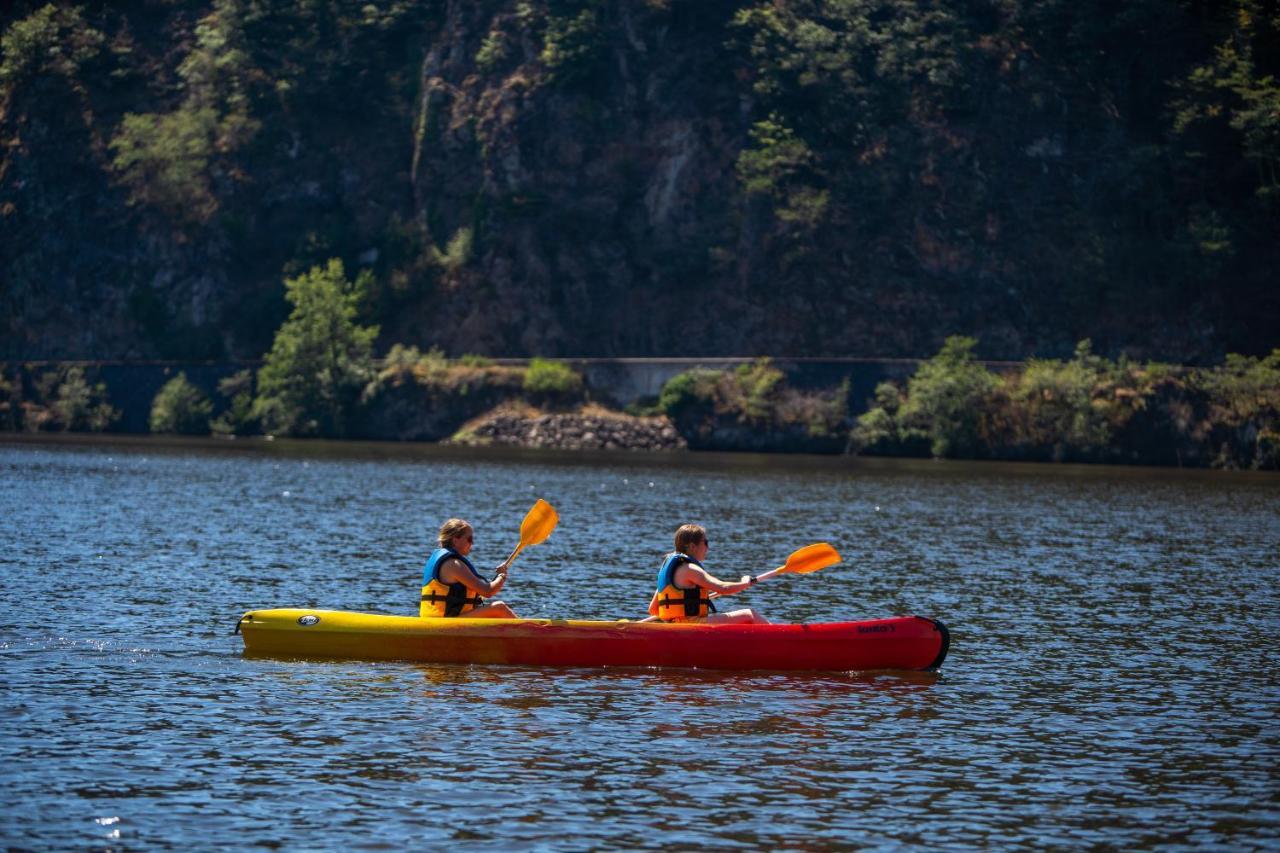 Camping Le Chateau Du Gibanel Saint-Martial-Entraygues Zewnętrze zdjęcie