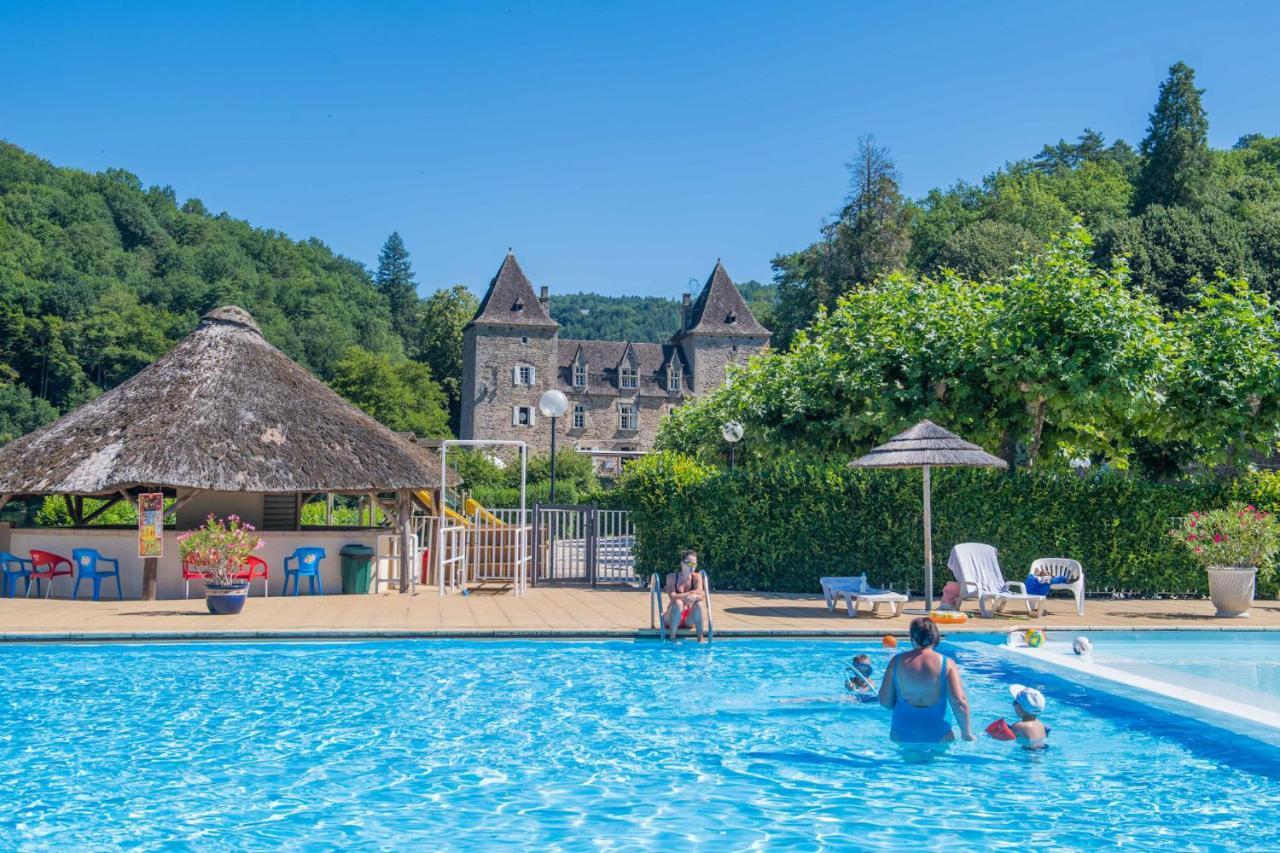Camping Le Chateau Du Gibanel Saint-Martial-Entraygues Zewnętrze zdjęcie