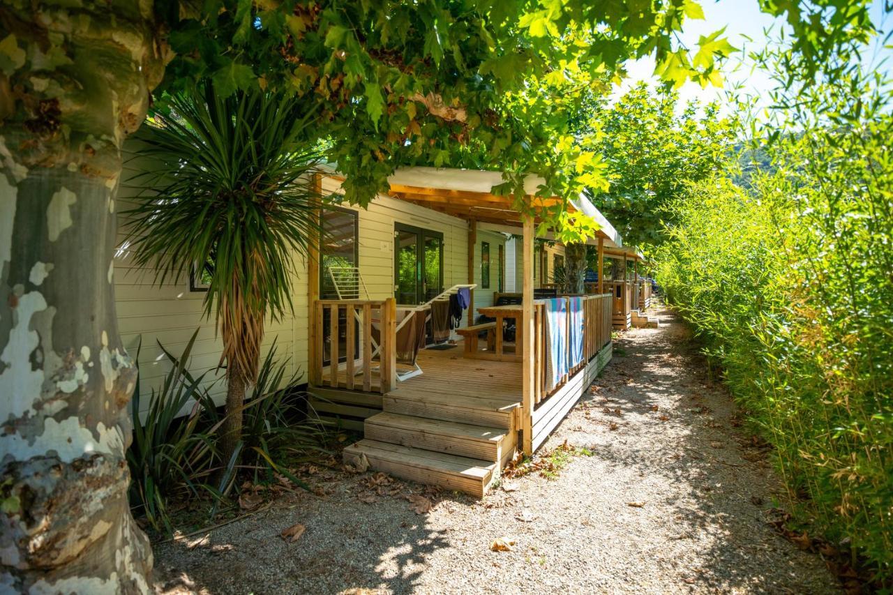 Camping Le Chateau Du Gibanel Saint-Martial-Entraygues Zewnętrze zdjęcie