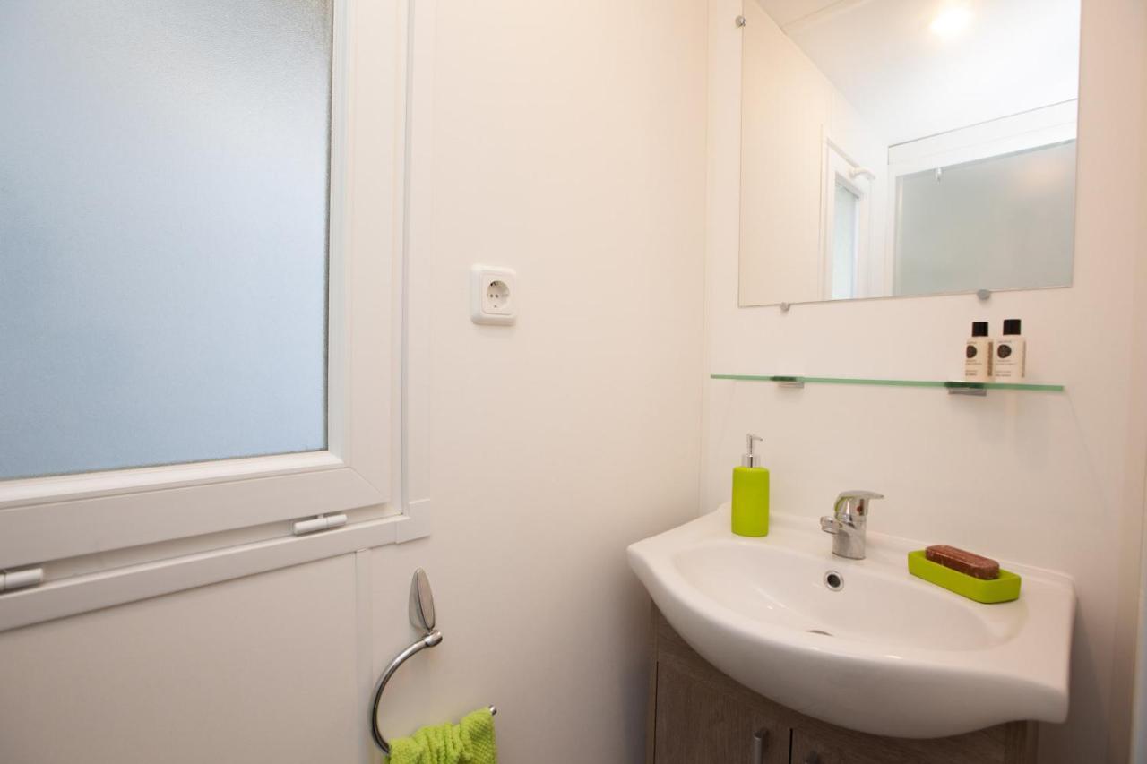 Camping Le Chateau Du Gibanel Saint-Martial-Entraygues Zewnętrze zdjęcie